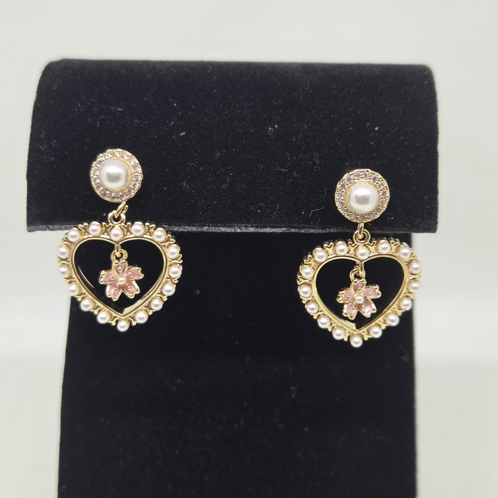 Chic Gold Heart Earrings with Pink Floral Accents